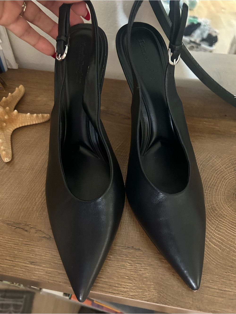 Favorite Daughter Black Pointed Slingback Pumps -size 10